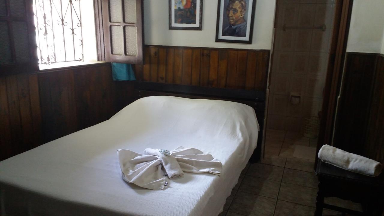 Hotel Madrid 门德斯 外观 照片